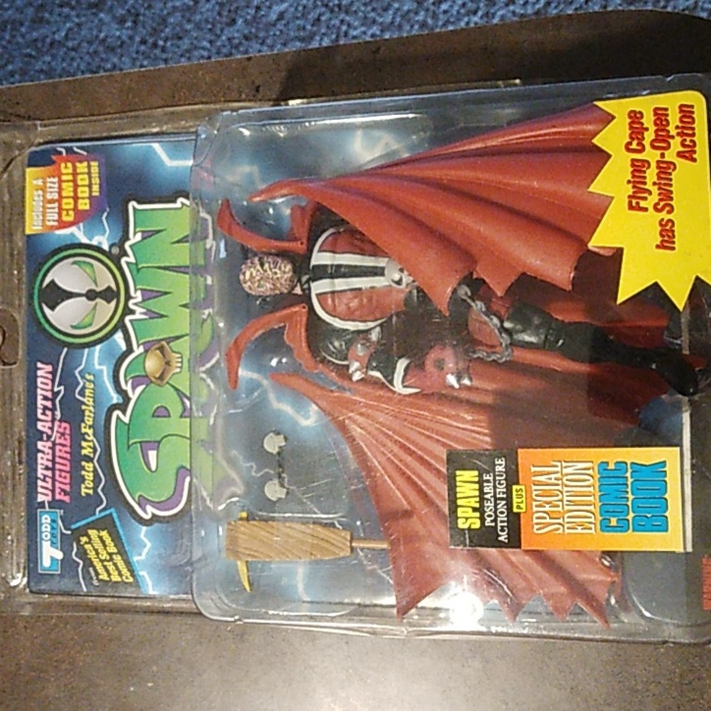 Todd McFarlane's Spawn 1994 Vintage Ultra-Action Figure with Comic Book